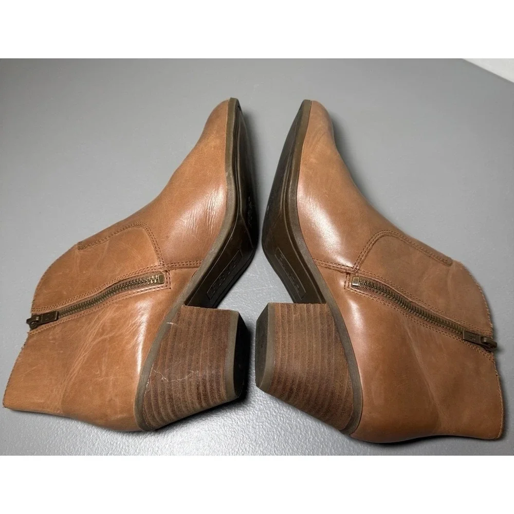 Frye Jennifer Pointed Toe Western Booties in Cognac Ankle Boots Sz 8.5 Bohemian